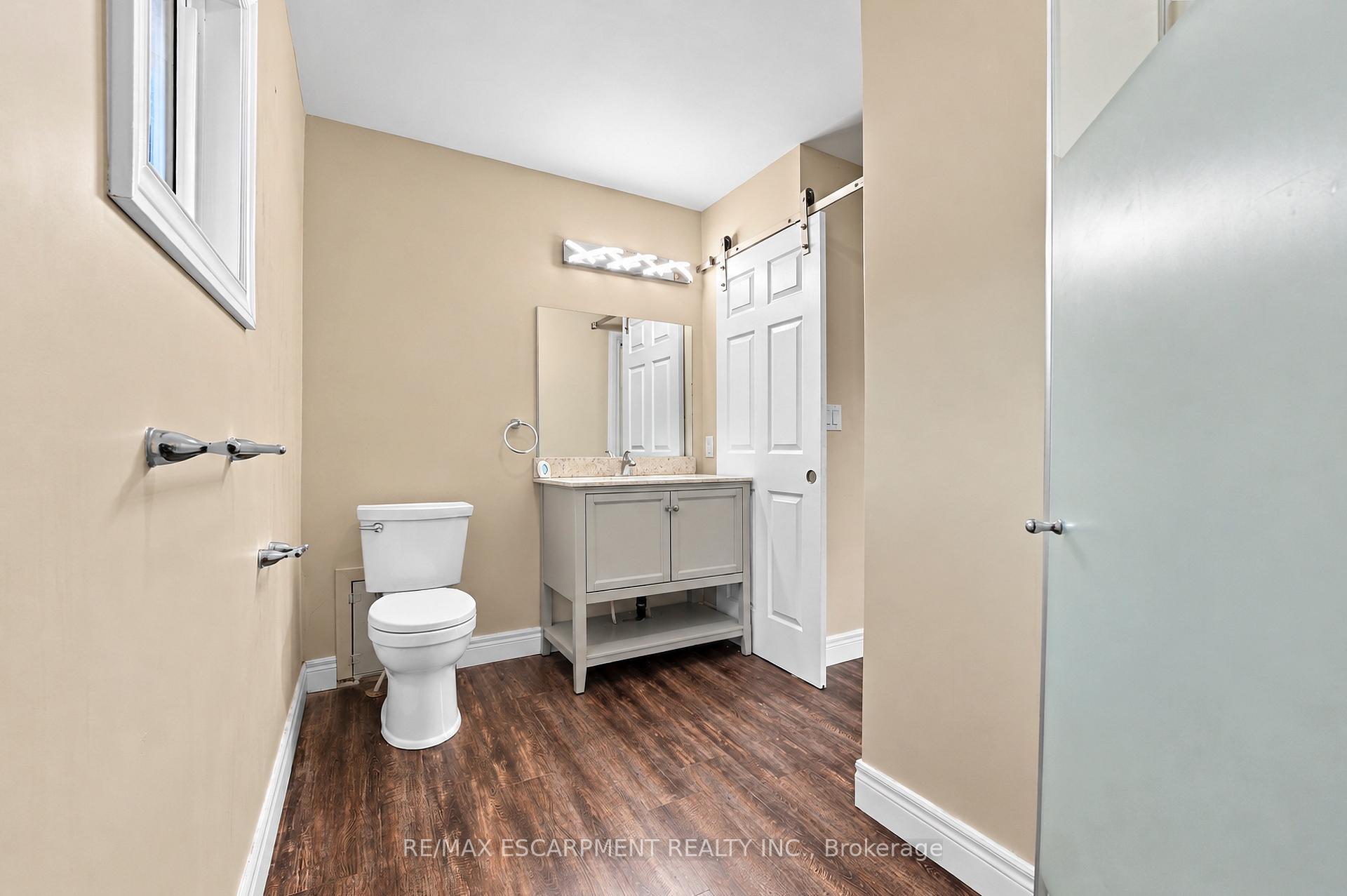 Photo 15 of 67 Forster Street, St. Catharines, Vine/Linwell — HOMEH