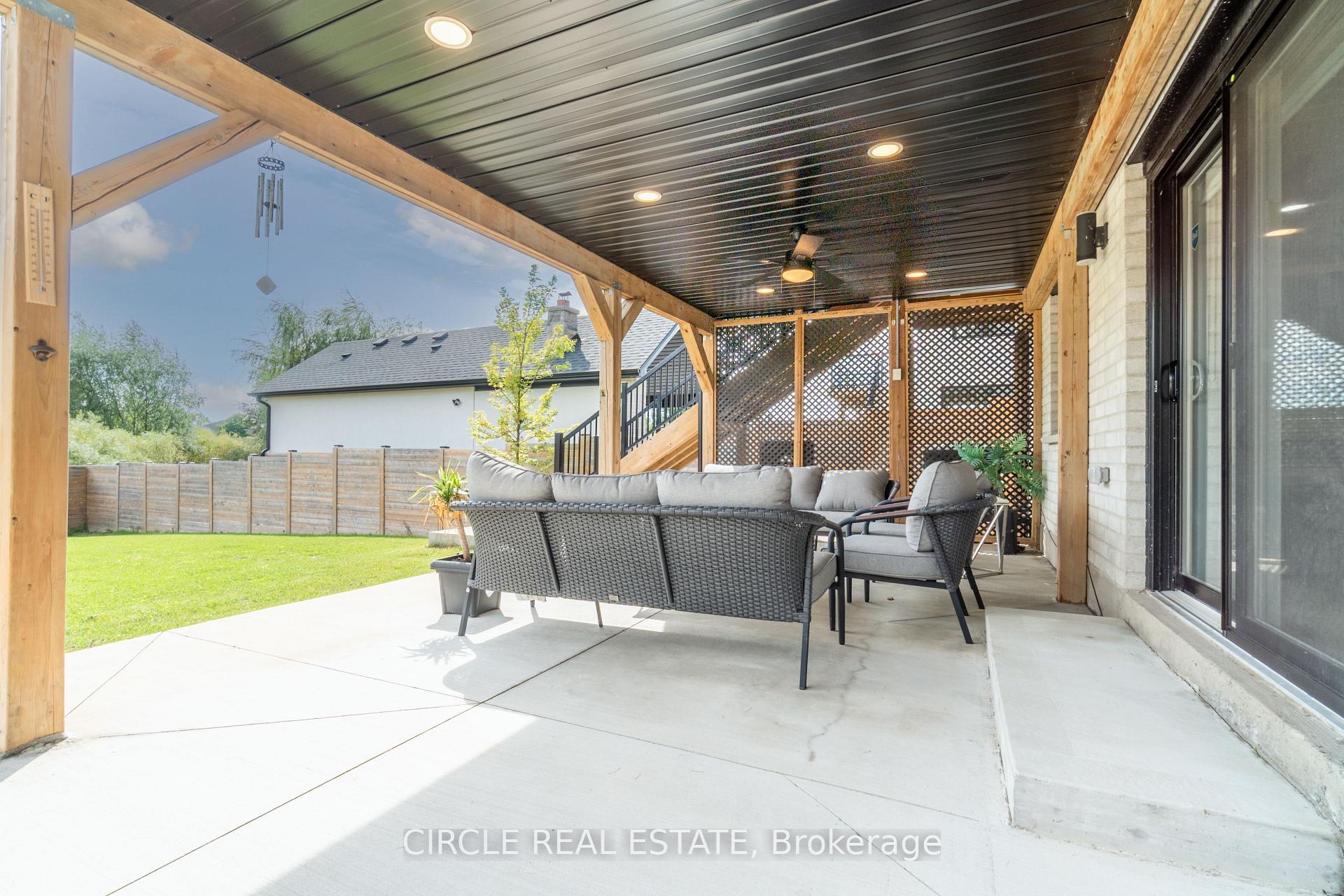 Photo 6 of 7116 Silver Creek Circle, London, South V — HOMEH