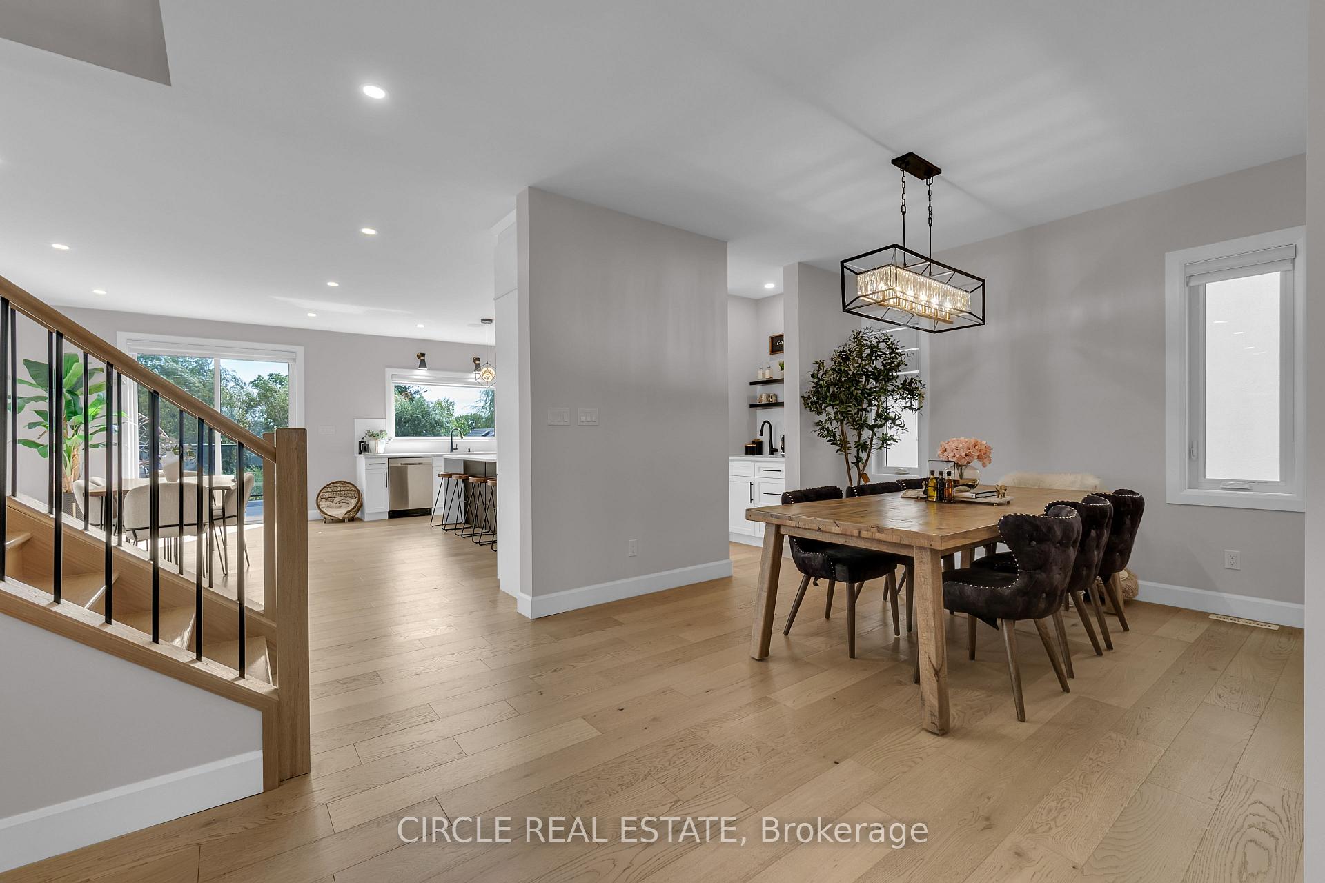 Photo 10 of 7116 Silver Creek Circle, London, South V — HOMEH