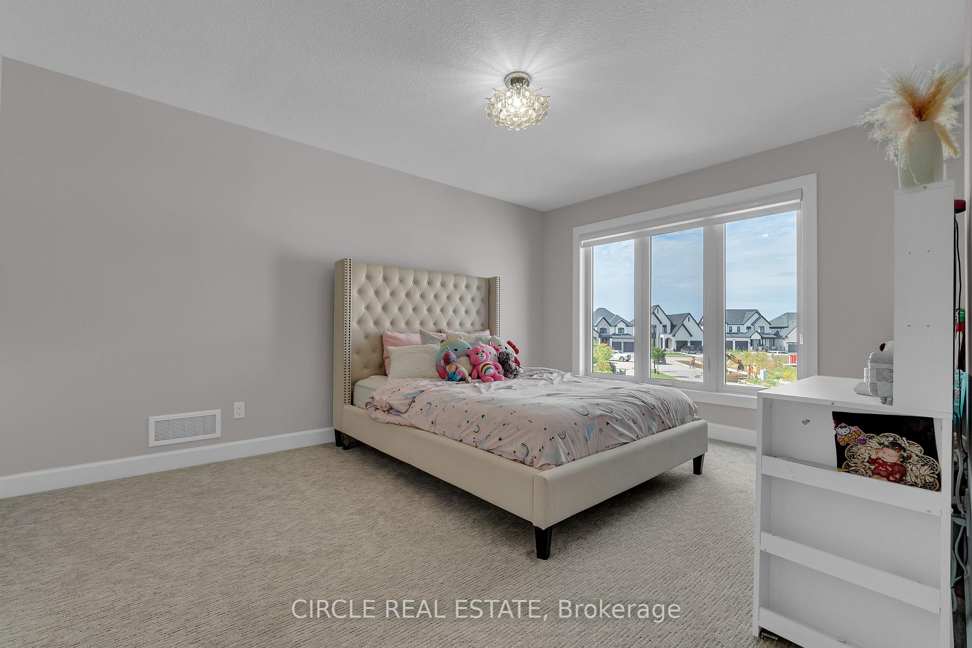 Photo 37 of 7116 Silver Creek Circle, London, South V — HOMEH