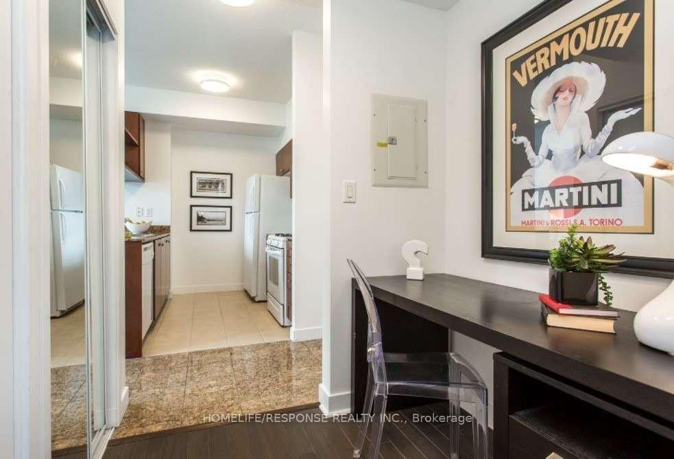 Photo 2 of Unit 706, 9 Spadina Avenue, Toronto, Waterfront Communities — HOMEH