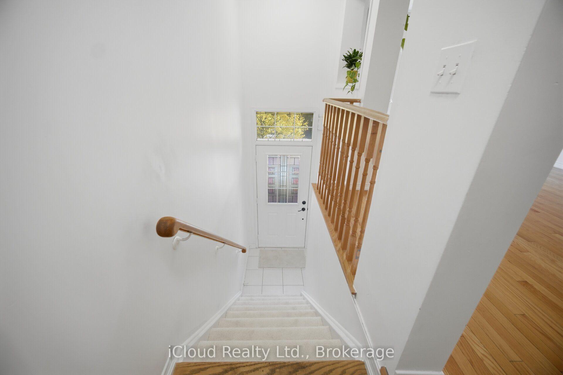 Photo 6 of Unit 24, 24 Oakins Lane, Ajax, Northwest Ajax — HOMEH