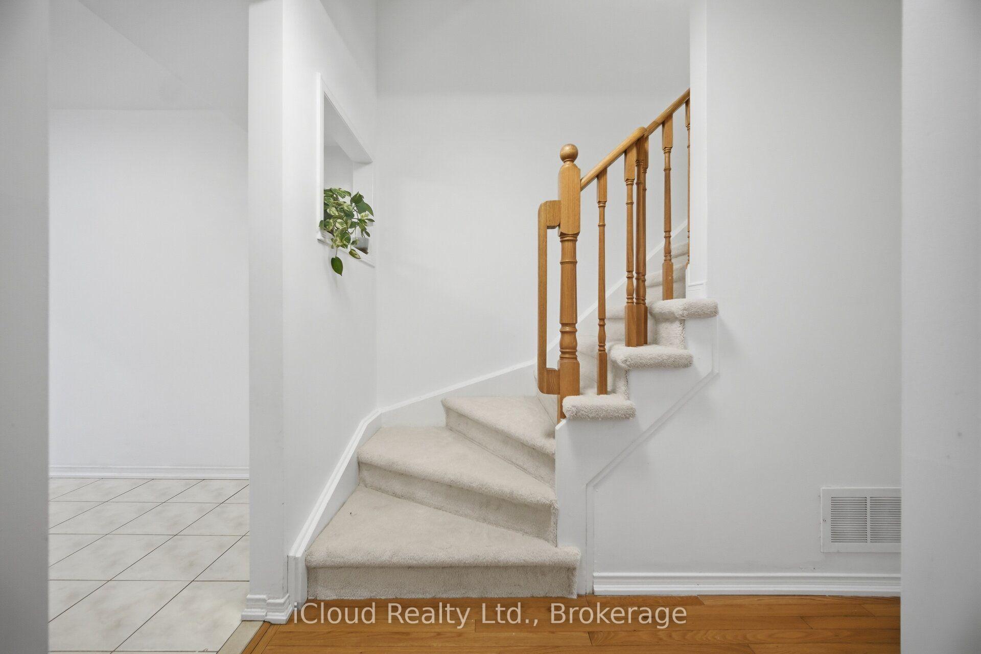 Photo 22 of Unit 24, 24 Oakins Lane, Ajax, Northwest Ajax — HOMEH
