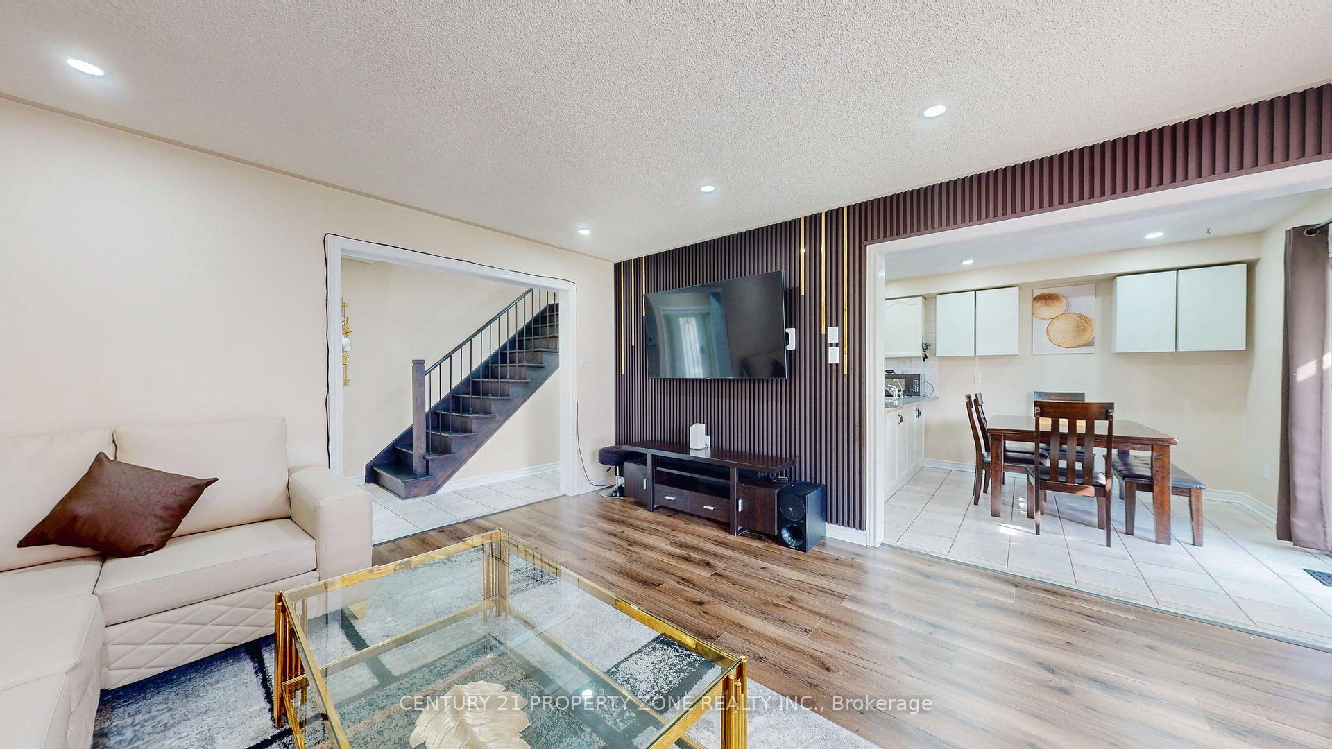 Photo 7 of 81 Clover Bloom Road, Brampton, Sandringham-Wellington — HOMEH