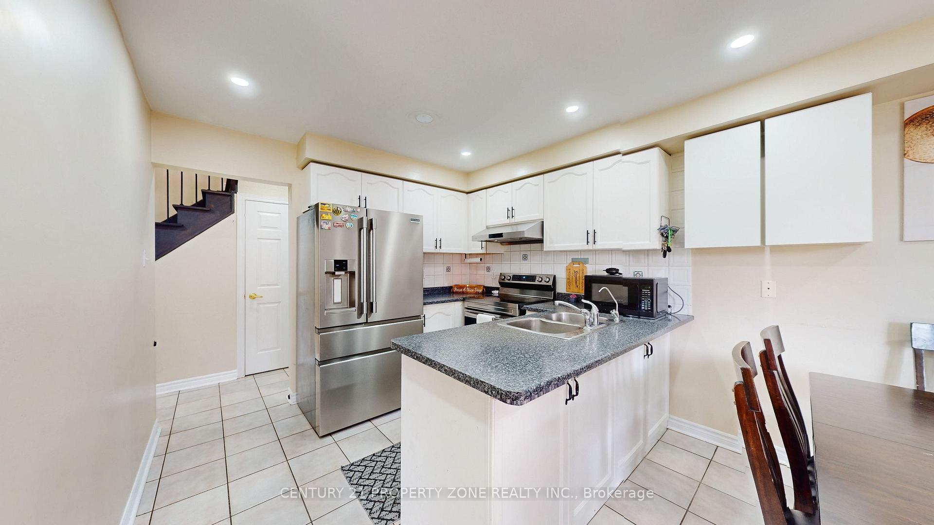 Photo 9 of 81 Clover Bloom Road, Brampton, Sandringham-Wellington — HOMEH