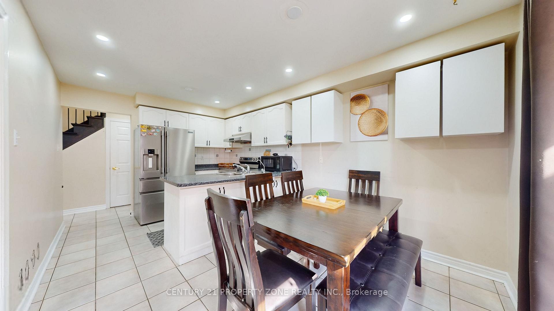 Photo 10 of 81 Clover Bloom Road, Brampton, Sandringham-Wellington — HOMEH