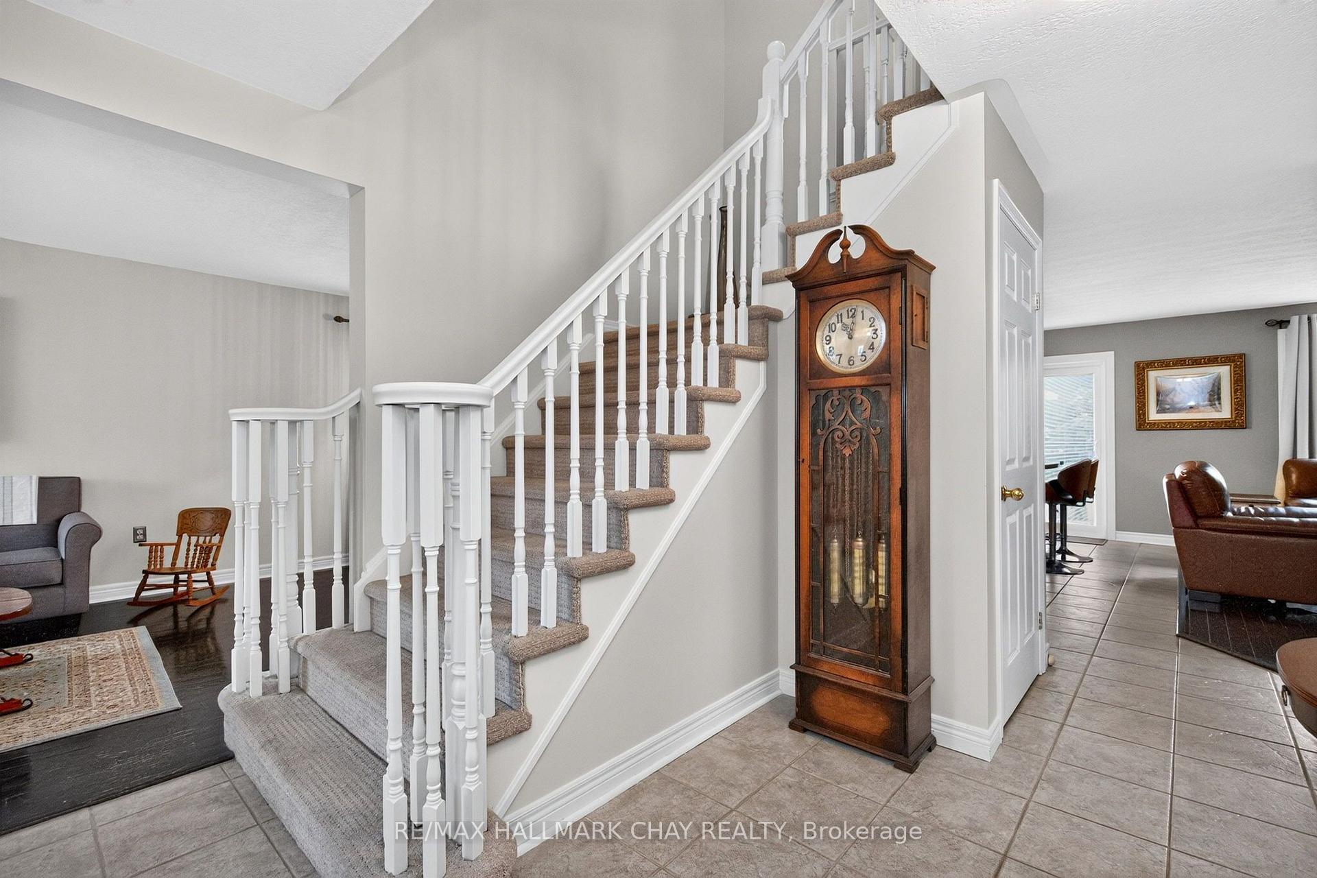 Photo 16 of 31 Mckenzie Crescent, Barrie, Ardagh — HOMEH