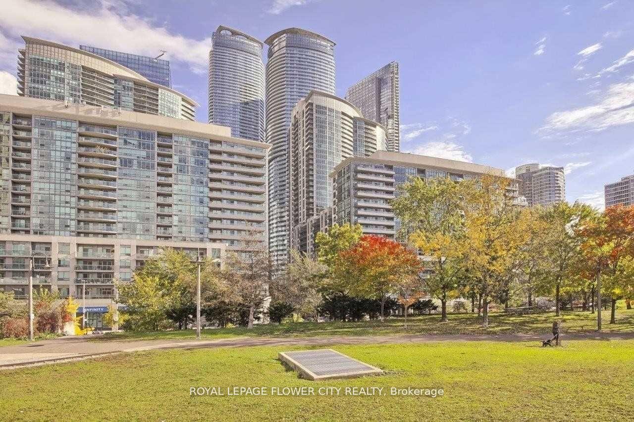 Photo 1 of Unit 901, 12 York Street, Toronto, Waterfront Communities — HOMEH