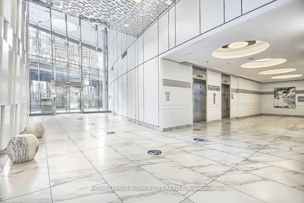Photo 4 of Unit 901, 12 York Street, Toronto, Waterfront Communities — HOMEH