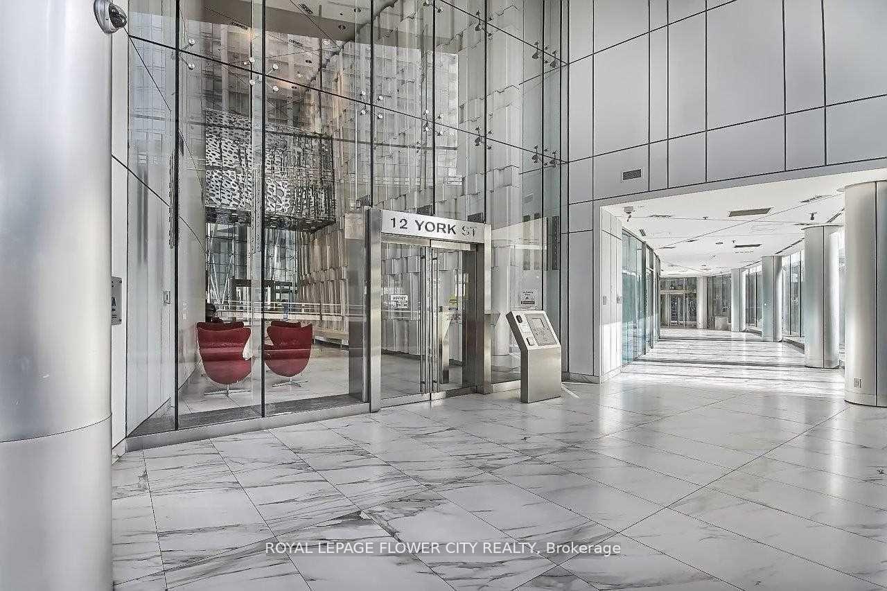 Photo 5 of Unit 901, 12 York Street, Toronto, Waterfront Communities — HOMEH