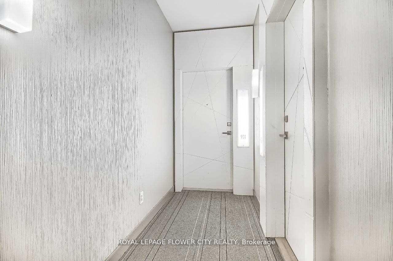 Photo 7 of Unit 901, 12 York Street, Toronto, Waterfront Communities — HOMEH