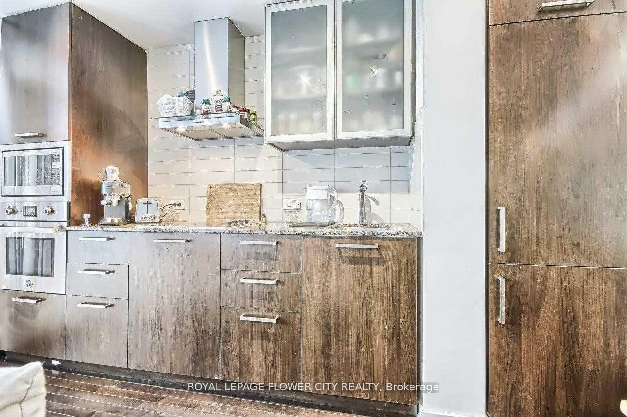 Photo 9 of Unit 901, 12 York Street, Toronto, Waterfront Communities — HOMEH