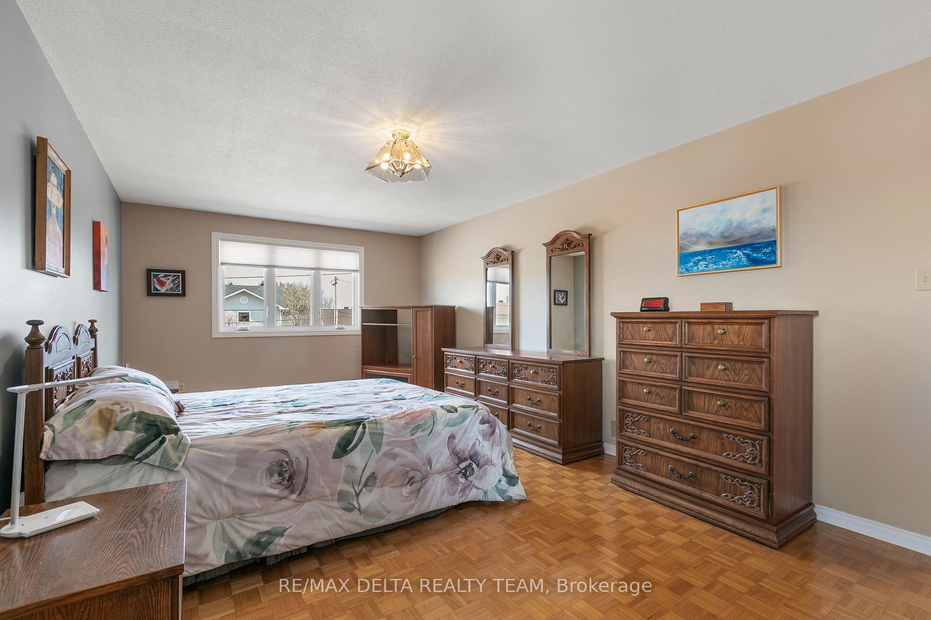 Photo 33 of 657 Ste Anne Street, Casselman, Casselman — HOMEH