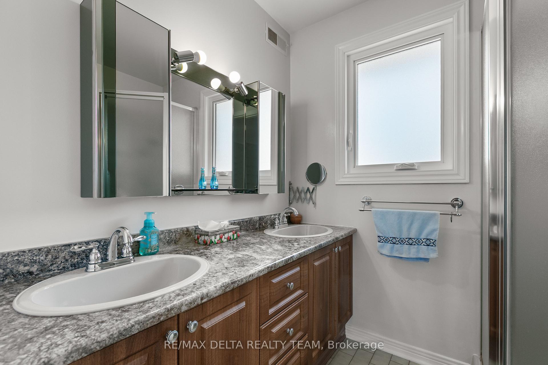 Photo 36 of 657 Ste Anne Street, Casselman, Casselman — HOMEH