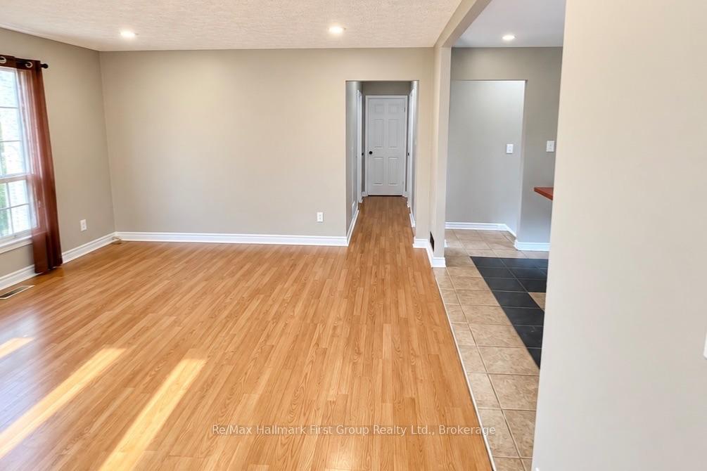 Photo 4 of Unit Main, 78 Commerford Street, Thorold, Confederation Heights — HOMEH
