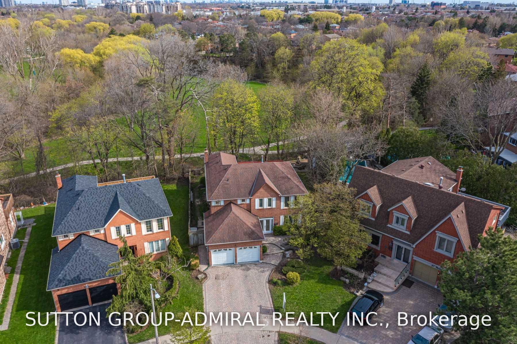Photo 4 of 39 Crooked Stick Road, Vaughan, Glen Shields — HOMEH