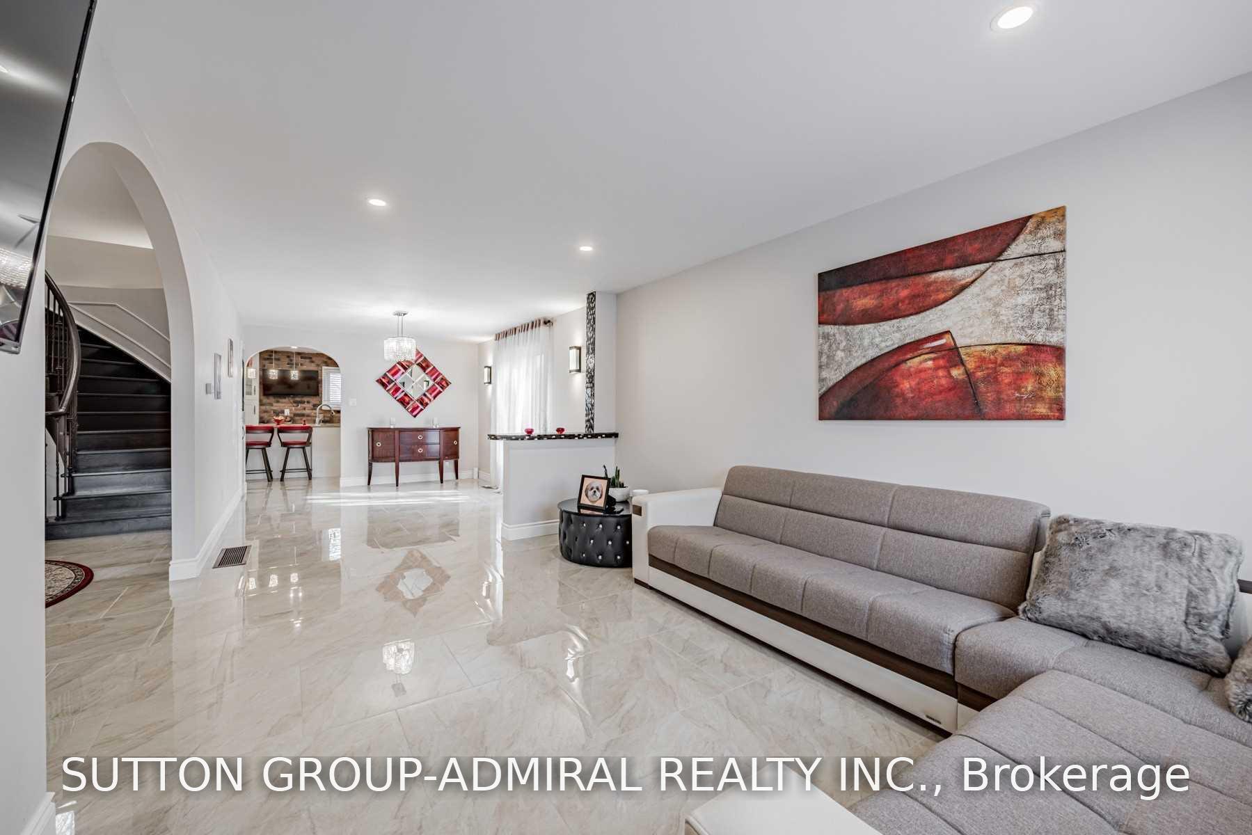 Photo 8 of 39 Crooked Stick Road, Vaughan, Glen Shields — HOMEH
