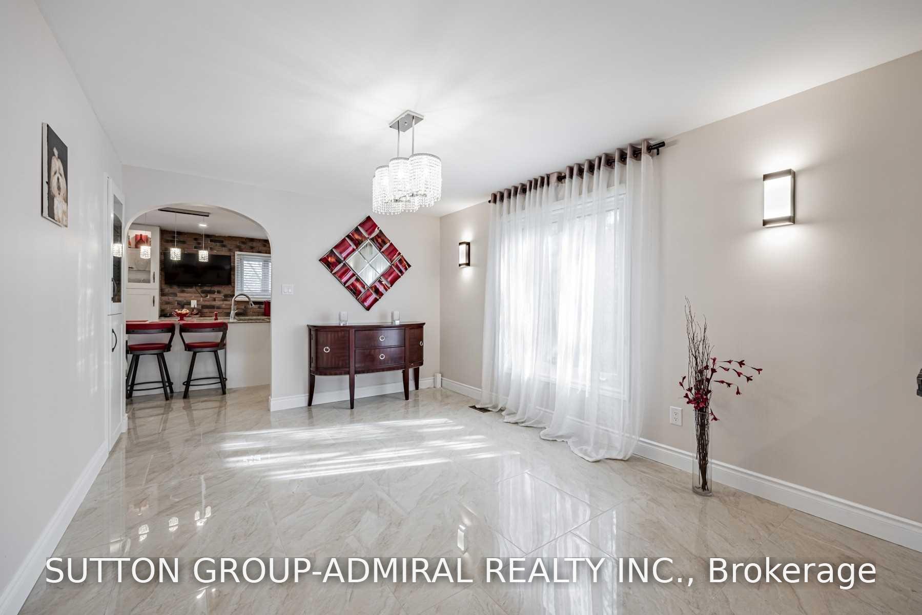 Photo 9 of 39 Crooked Stick Road, Vaughan, Glen Shields — HOMEH