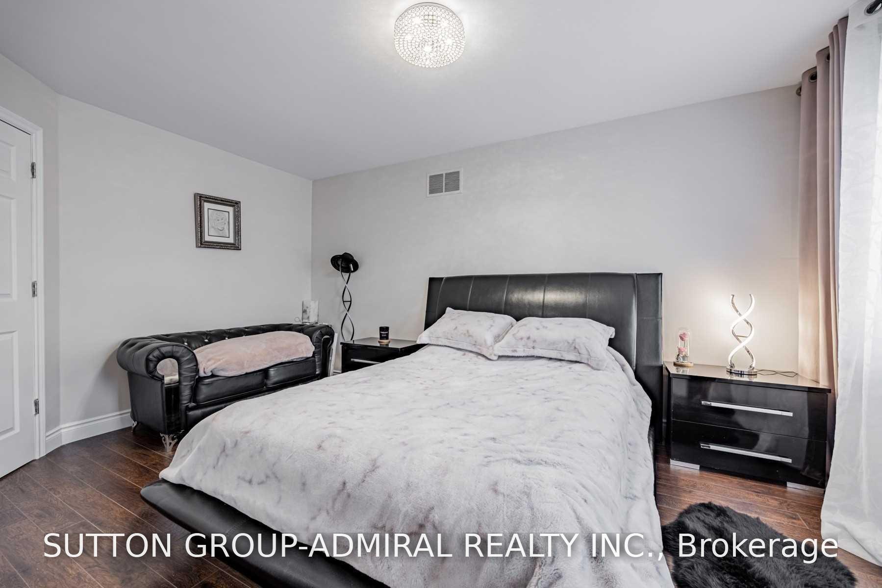 Photo 18 of 39 Crooked Stick Road, Vaughan, Glen Shields — HOMEH