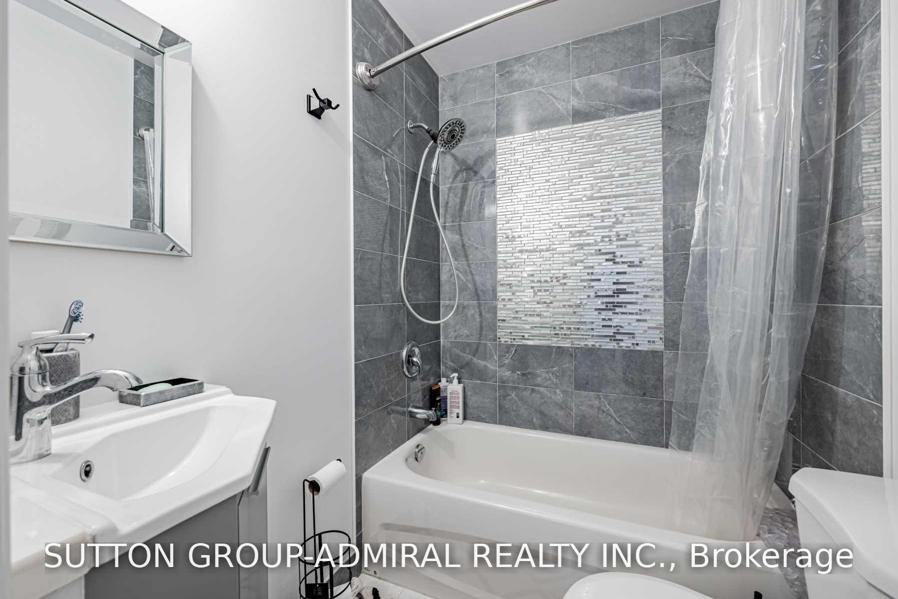 Photo 25 of 39 Crooked Stick Road, Vaughan, Glen Shields — HOMEH