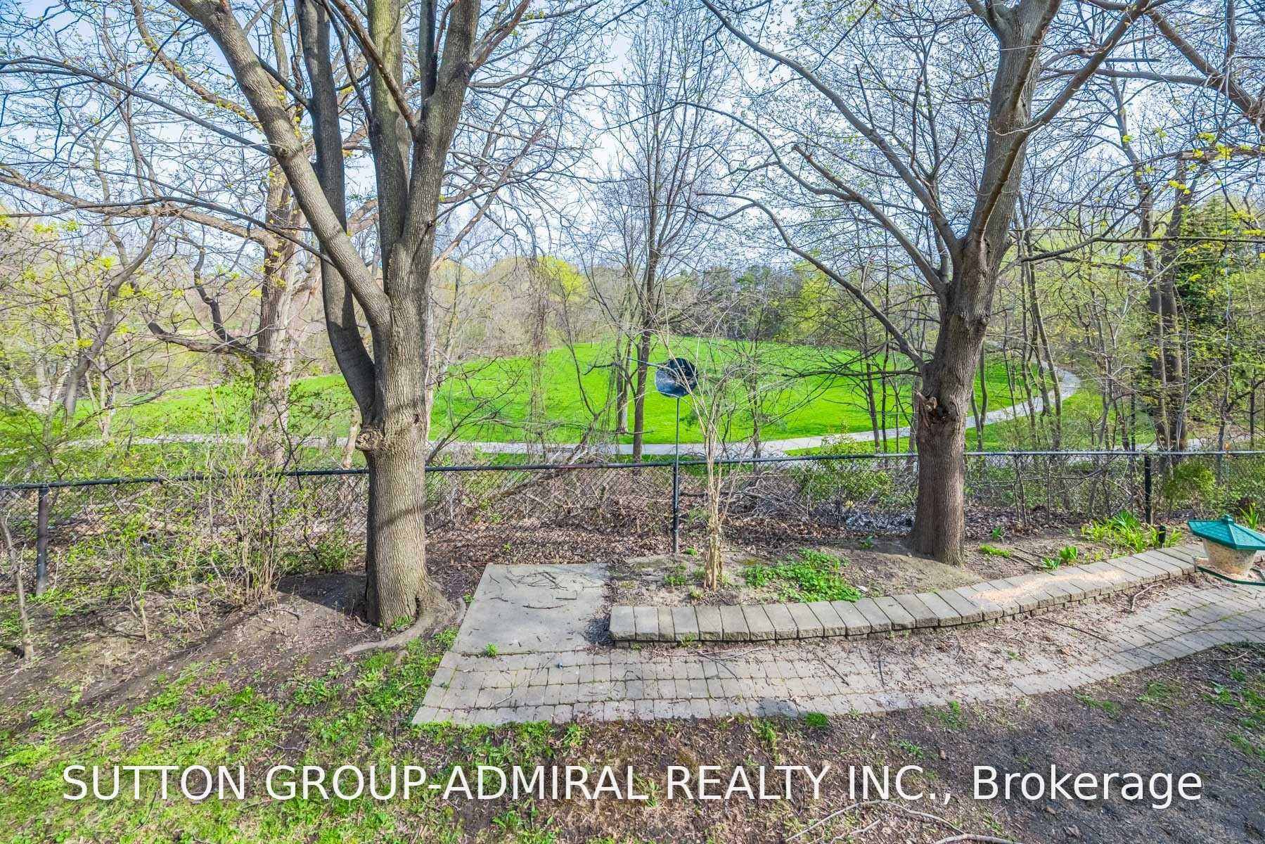 Photo 35 of 39 Crooked Stick Road, Vaughan, Glen Shields — HOMEH