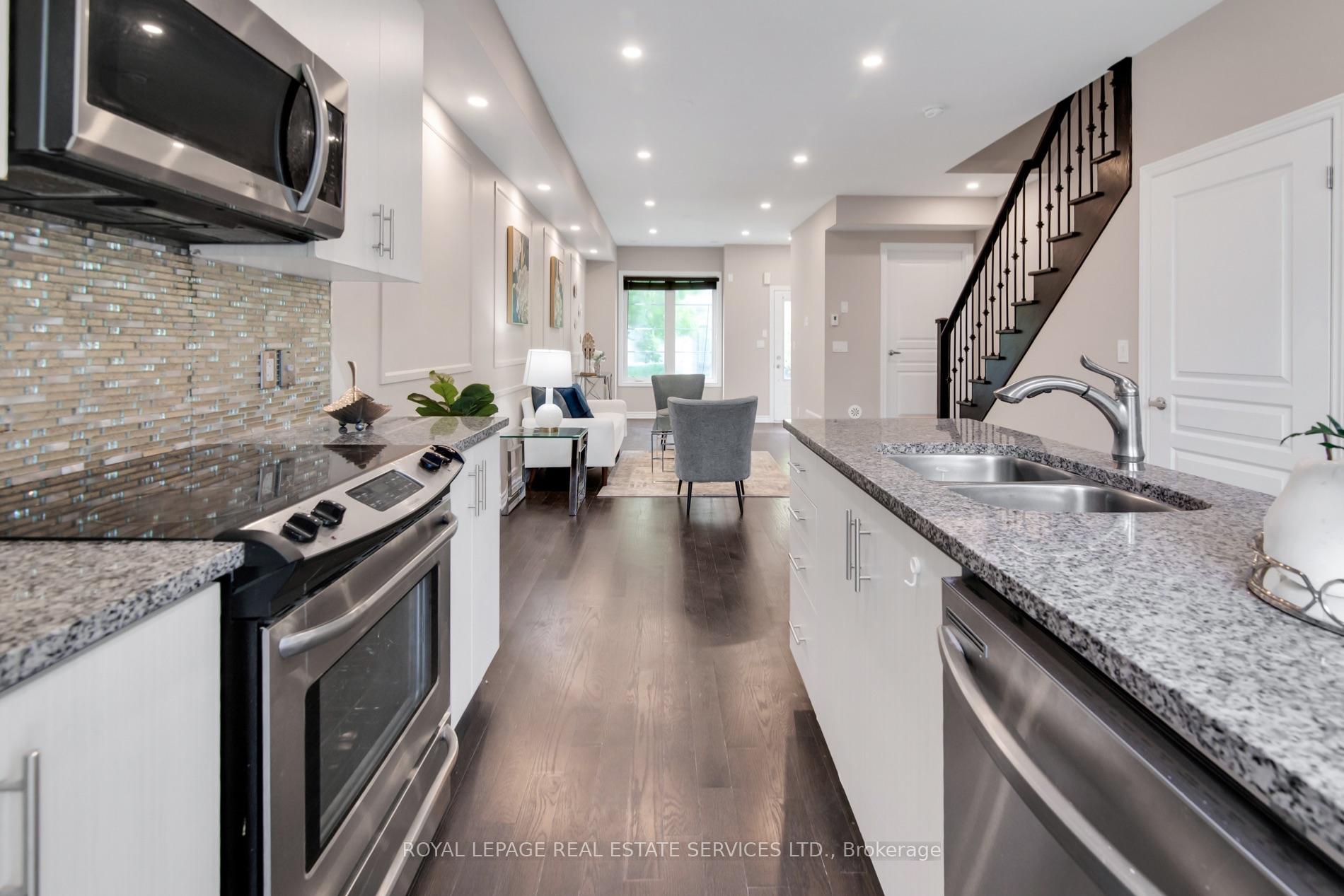 Photo 6 of Unit 47, 636 Evans Avenue, Etobicoke, Alderwood — HOMEH