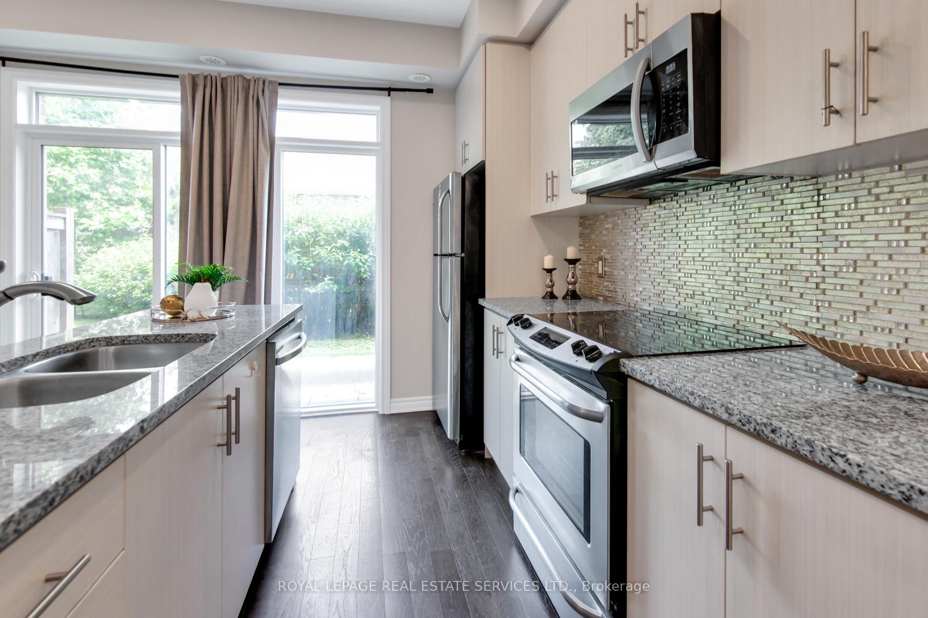 Photo 8 of Unit 47, 636 Evans Avenue, Etobicoke, Alderwood — HOMEH