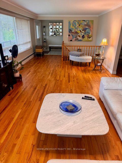 Photo 2 of 103 Laurentide Drive, North York, Parkwoods-Donalda — HOMEH