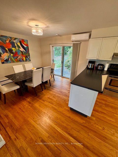 Photo 20 of 103 Laurentide Drive, North York, Parkwoods-Donalda — HOMEH