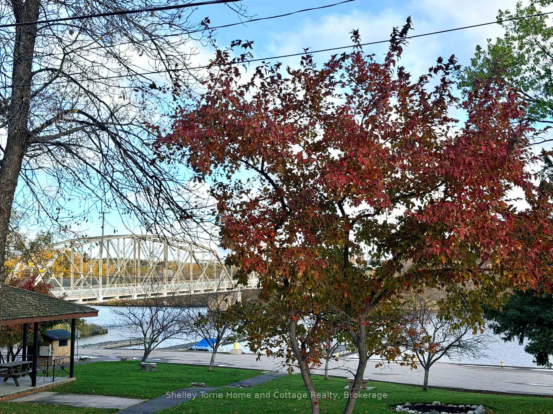 Photo 5 of 613 Front Street, Kenora, Keewatin — HOMEH