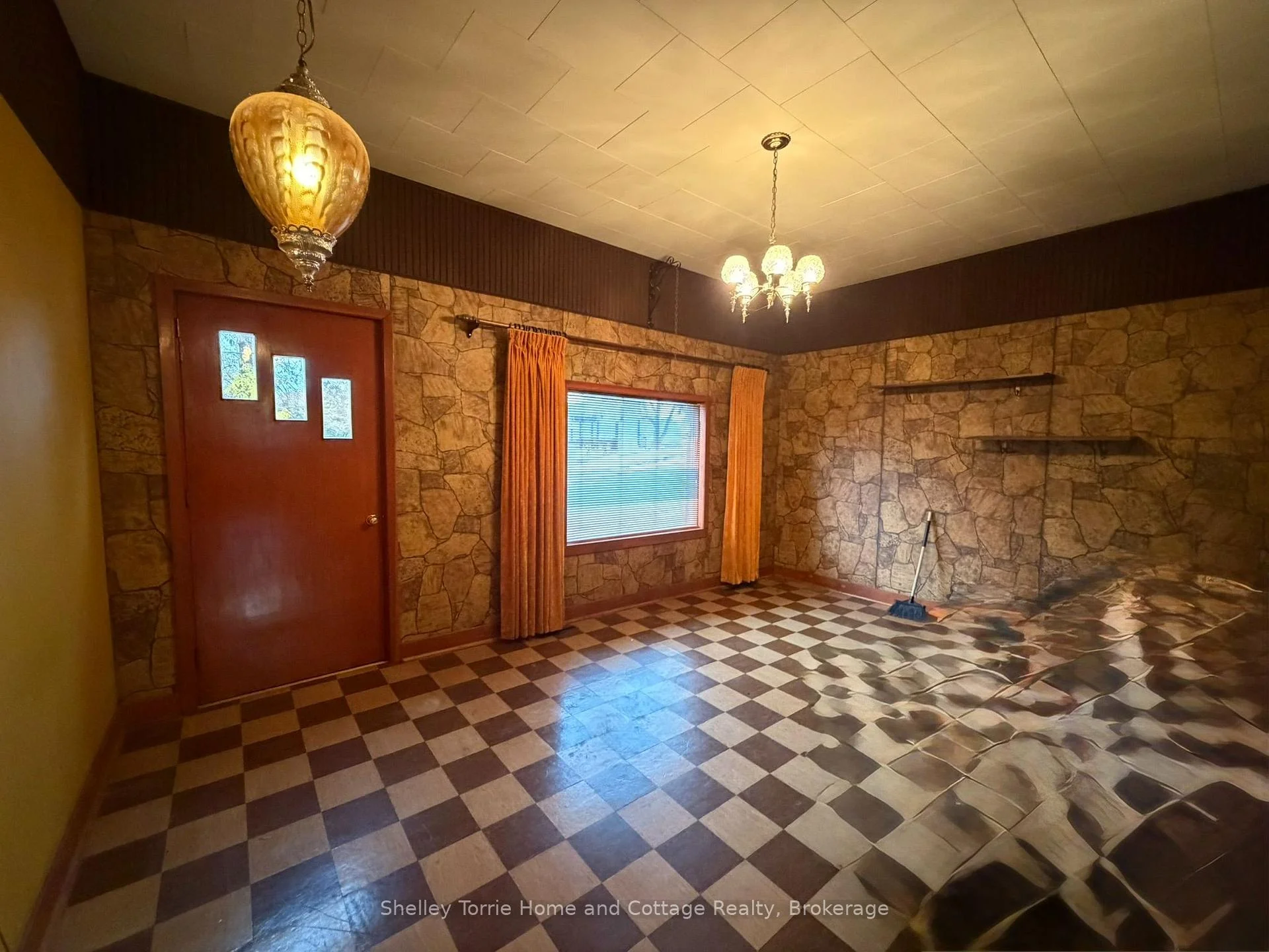 Photo 34 of 613 Front Street, Kenora, Keewatin — HOMEH