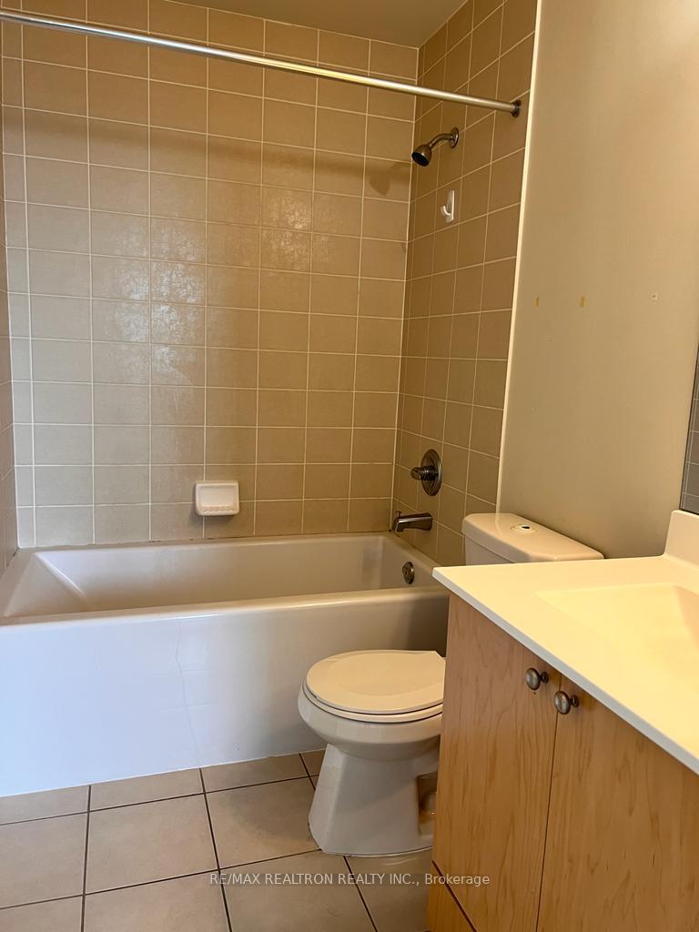 Photo 11 of Unit 2804, 151 Village Green Square, Scarborough, Agincourt South-Malvern West — HOMEH