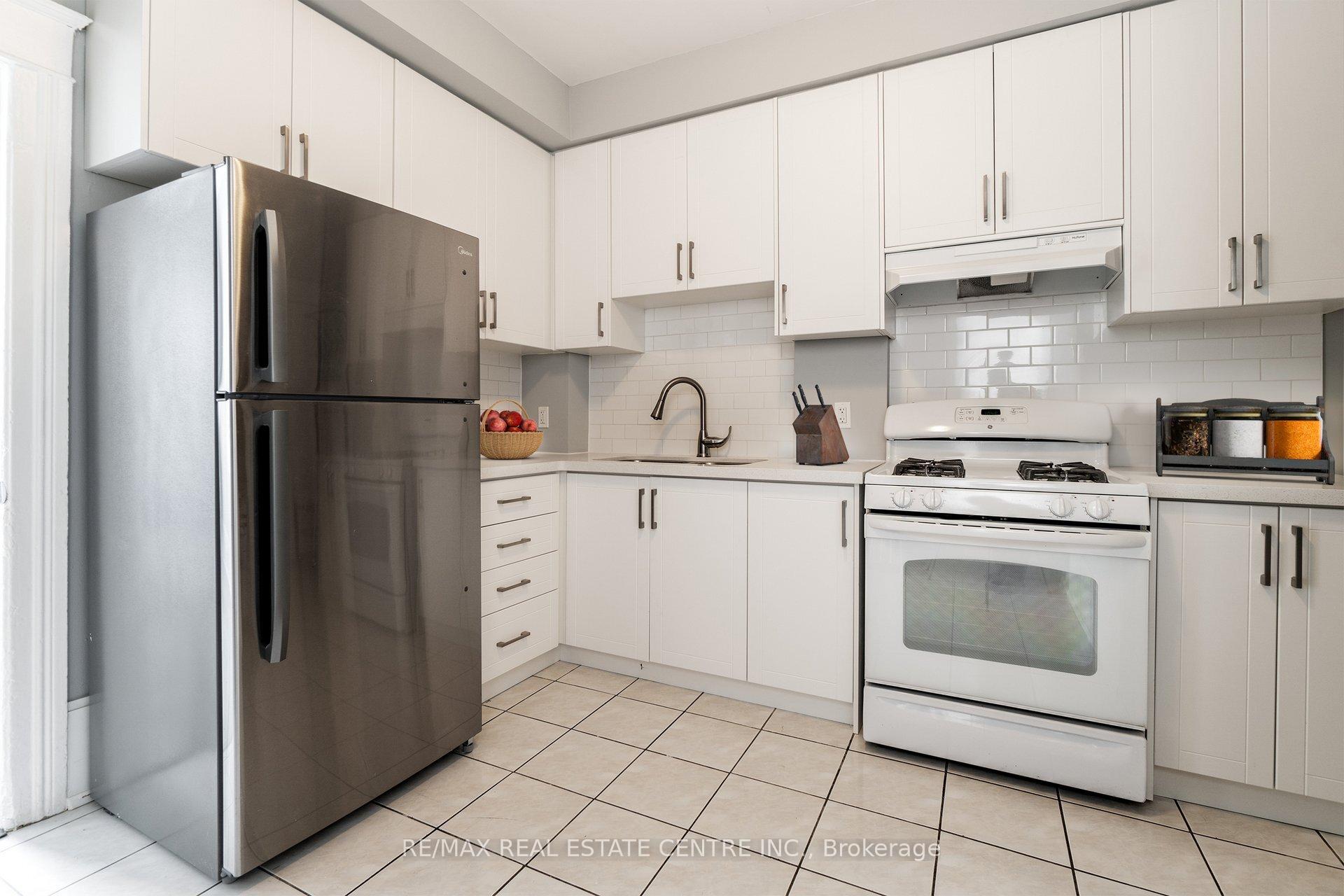 Photo 16 of Unit 1, 1413 Dundas Street, Toronto, Little Portugal — HOMEH