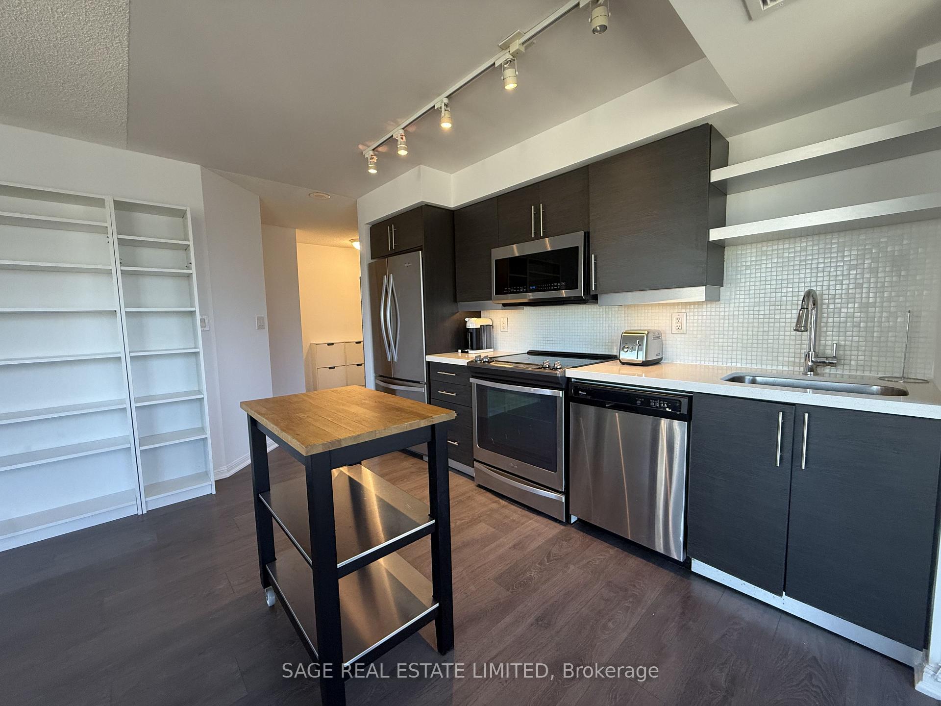 Photo 5 of Unit 2212, 400 Adelaide Street E, Toronto, Moss Park — HOMEH