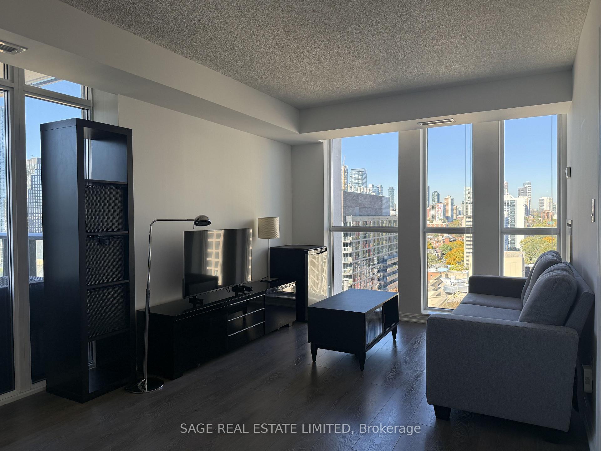 Photo 8 of Unit 2212, 400 Adelaide Street E, Toronto, Moss Park — HOMEH