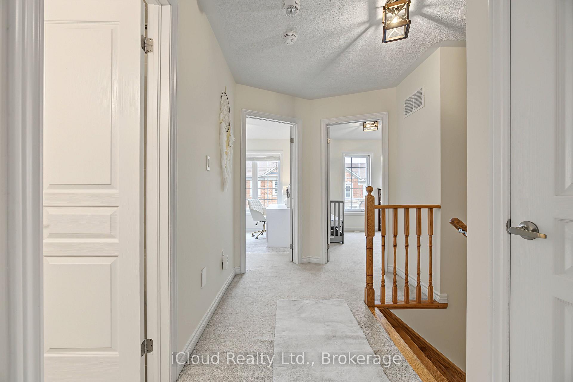 Photo 18 of 49 Aspen Hills Road, Brampton, Credit Valley — HOMEH