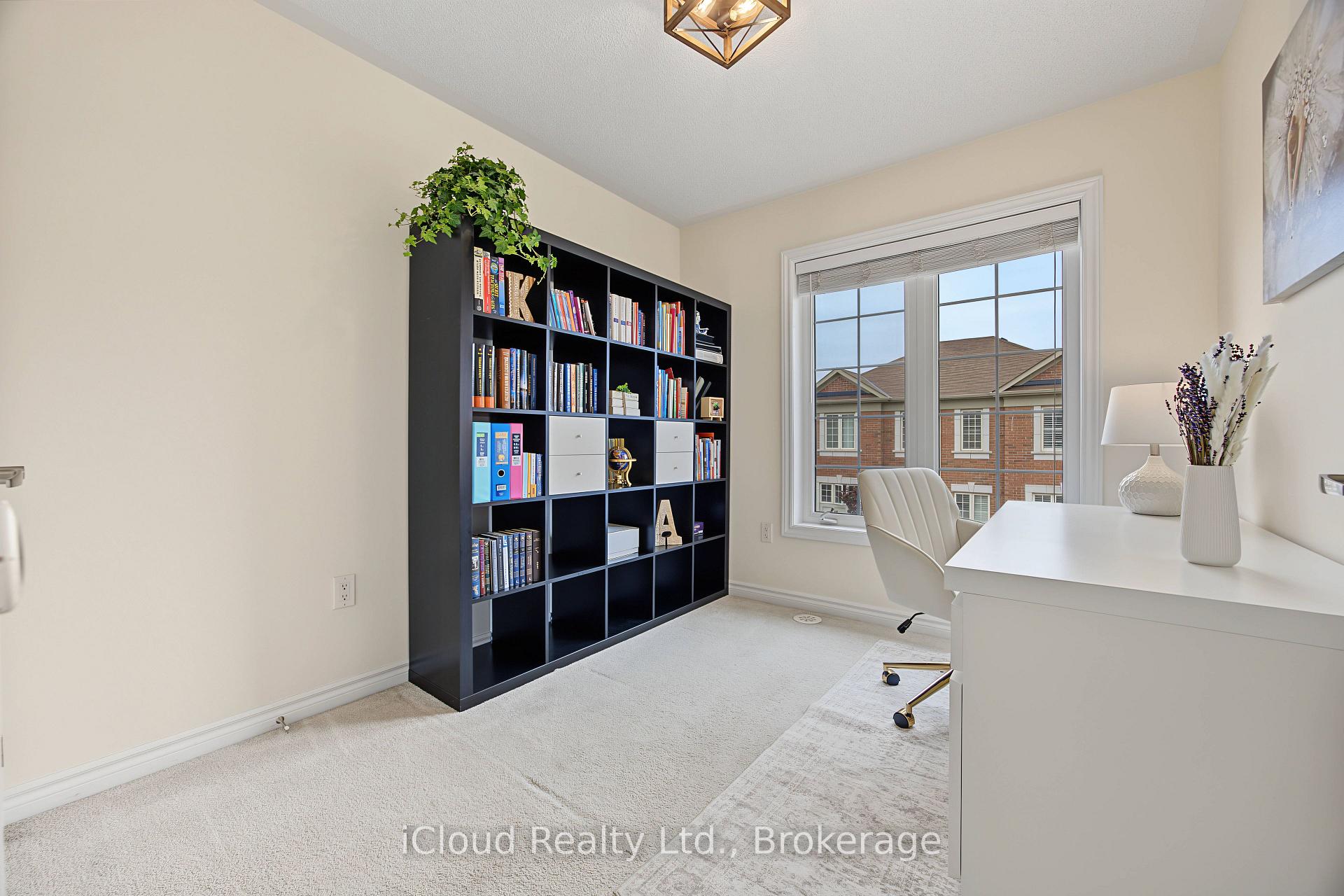 Photo 23 of 49 Aspen Hills Road, Brampton, Credit Valley — HOMEH