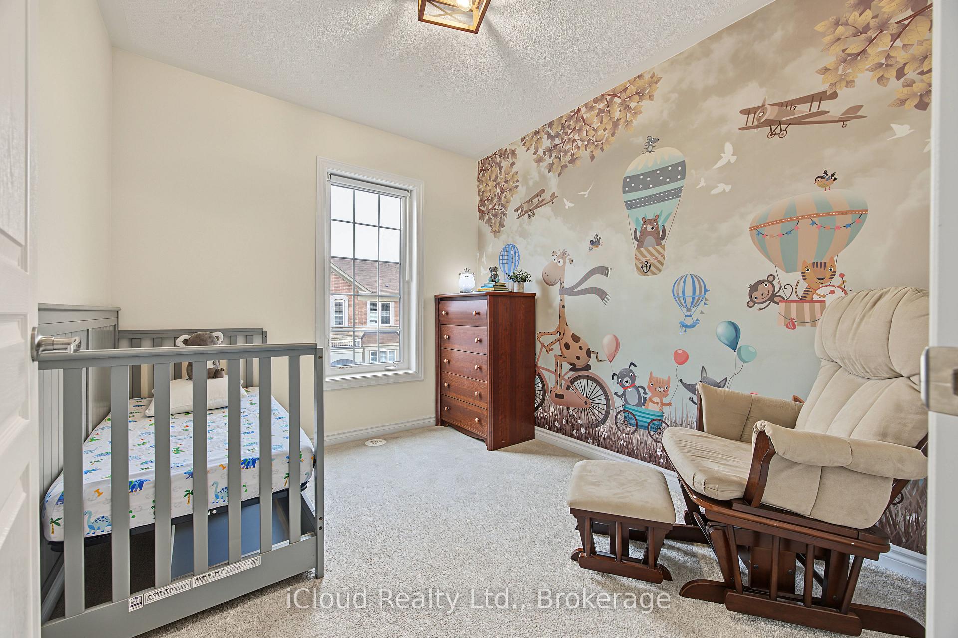 Photo 24 of 49 Aspen Hills Road, Brampton, Credit Valley — HOMEH