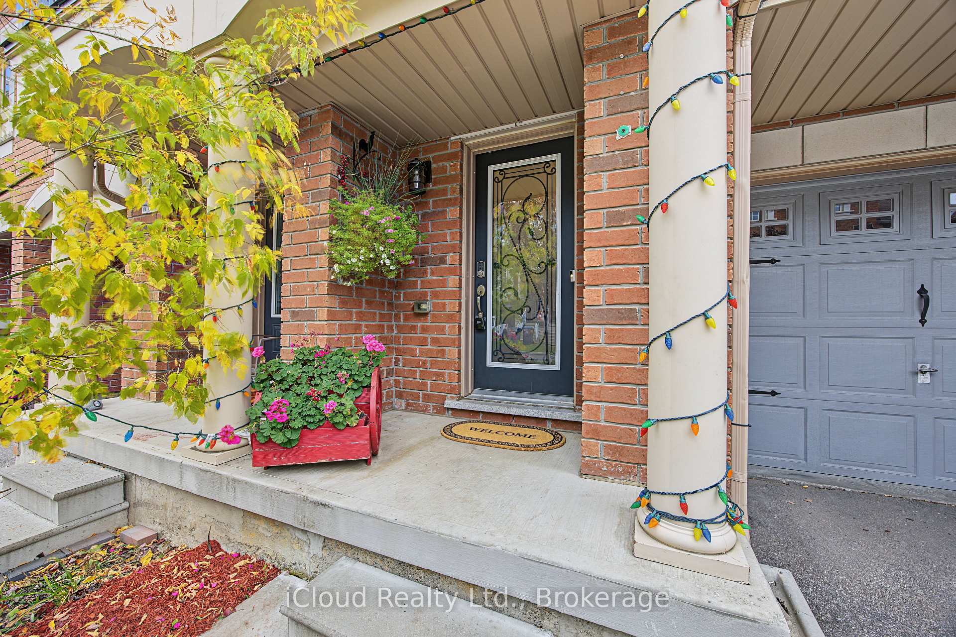 Photo 32 of 49 Aspen Hills Road, Brampton, Credit Valley — HOMEH