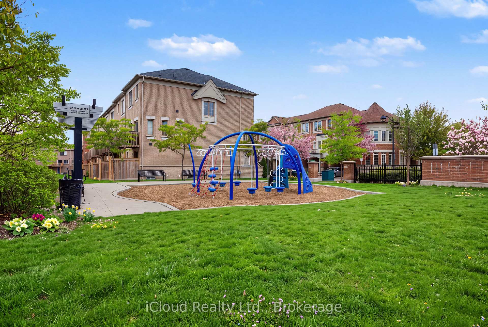 Photo 35 of 49 Aspen Hills Road, Brampton, Credit Valley — HOMEH