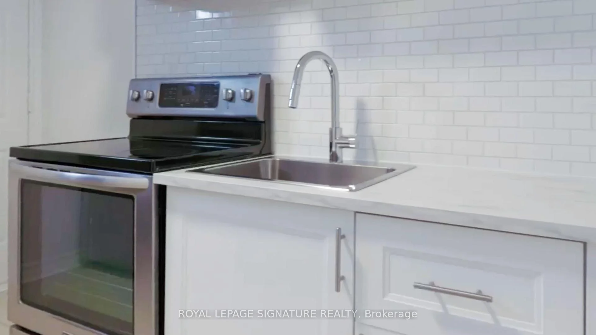 Photo 9 of Unit A, 458 Kingston Road, Toronto, East End-Danforth — HOMEH