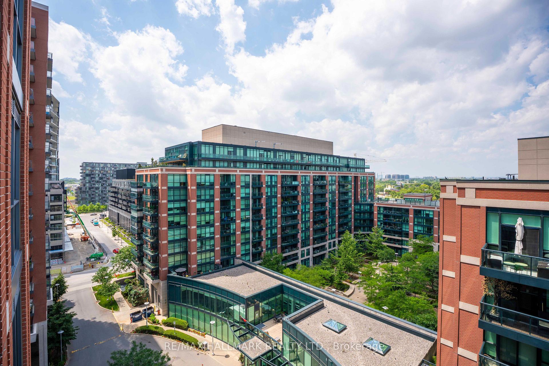 Photo 18 of Unit 905, 31 Tippett Road, North York, Clanton Park — HOMEH