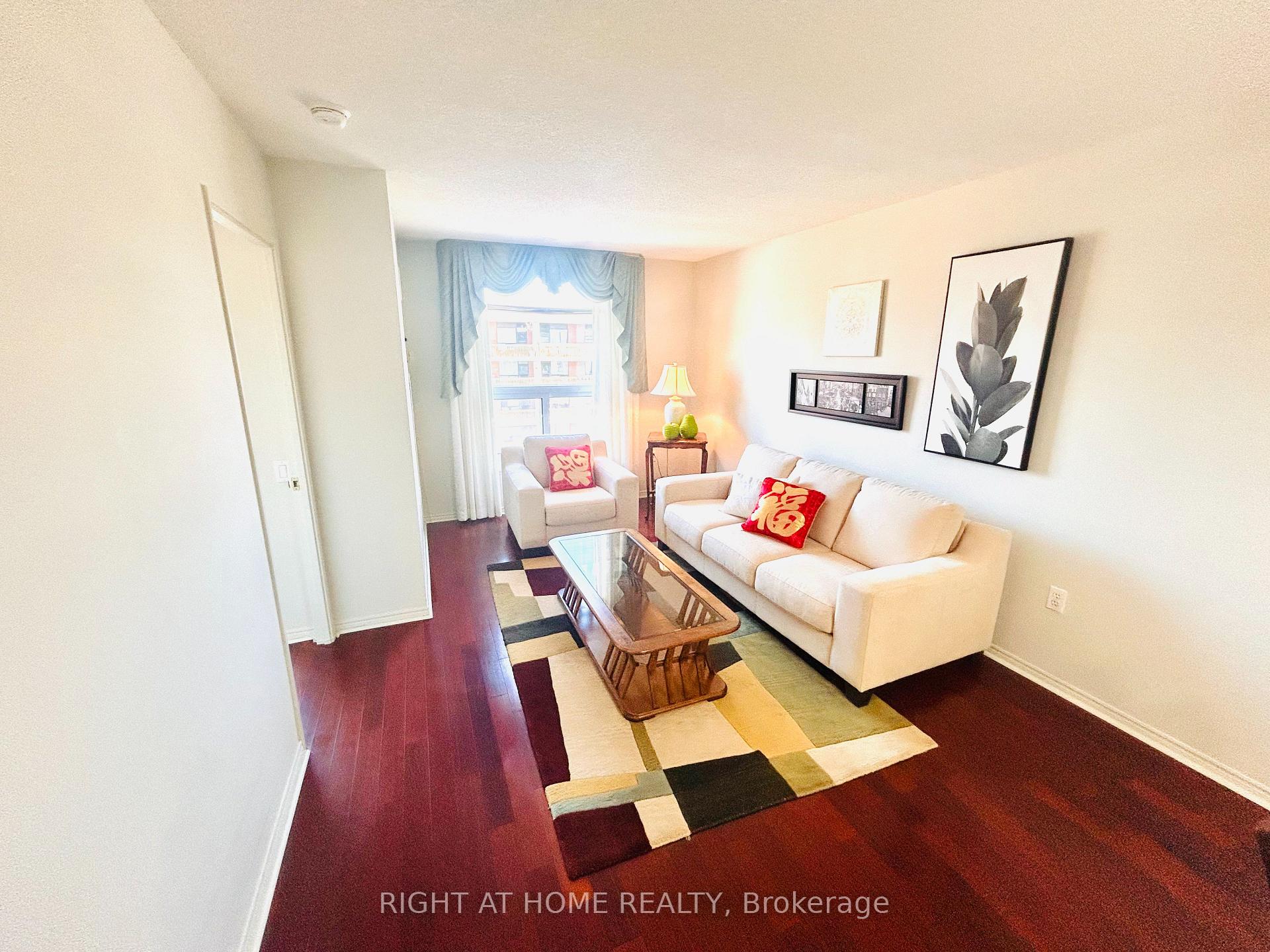 Photo 2 of Unit 1009, 11 Thorncliffe Pk Drive, Toronto, Thorncliffe Park — HOMEH