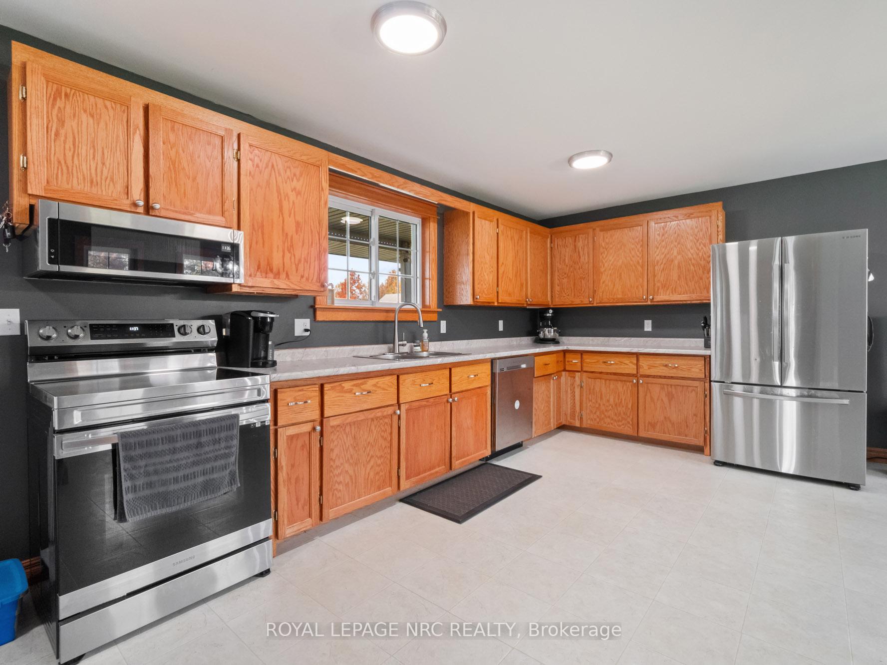 Photo 29 of 4426 Netherby Road, Niagara Falls, Lyons Creek — HOMEH