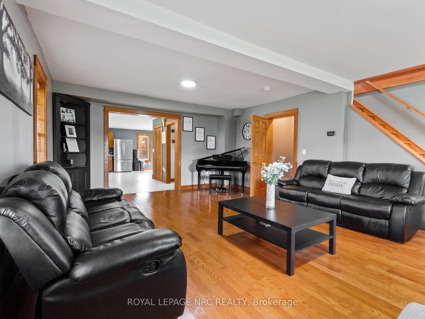Photo 35 of 4426 Netherby Road, Niagara Falls, Lyons Creek — HOMEH