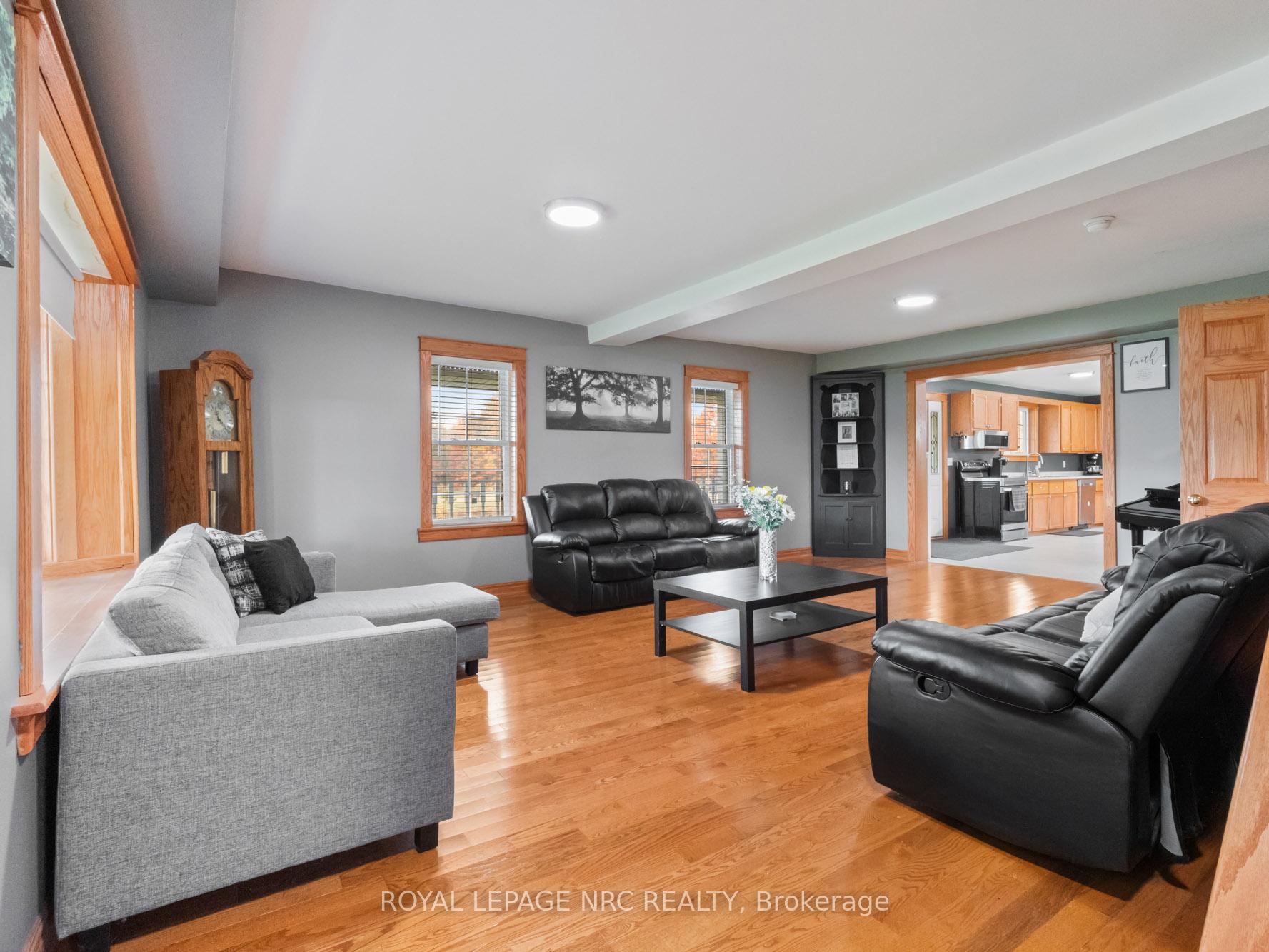 Photo 41 of 4426 Netherby Road, Niagara Falls, Lyons Creek — HOMEH
