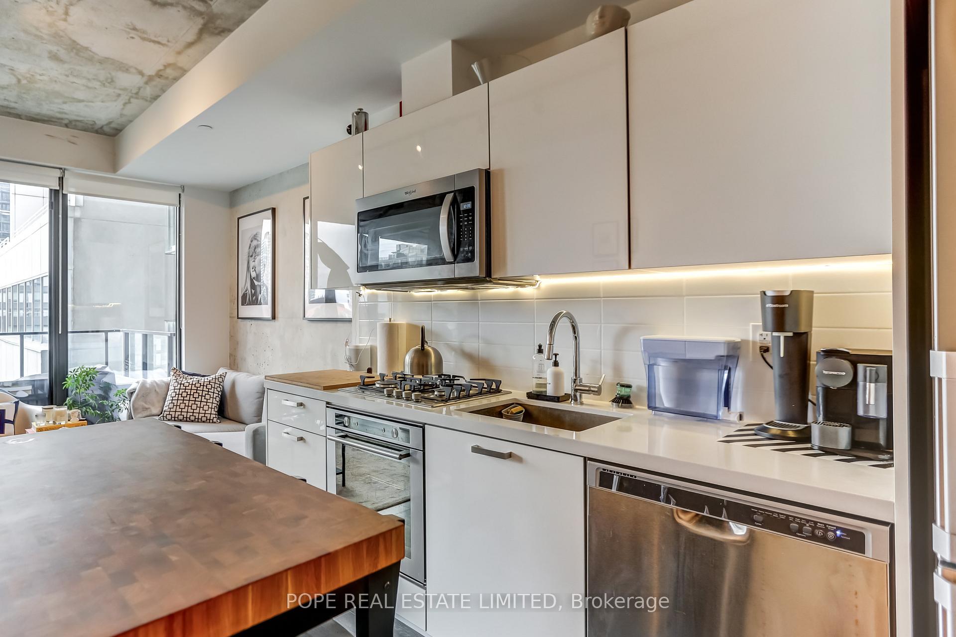 Photo 4 of Unit 608, 55 Ontario Street, Toronto, Moss Park — HOMEH
