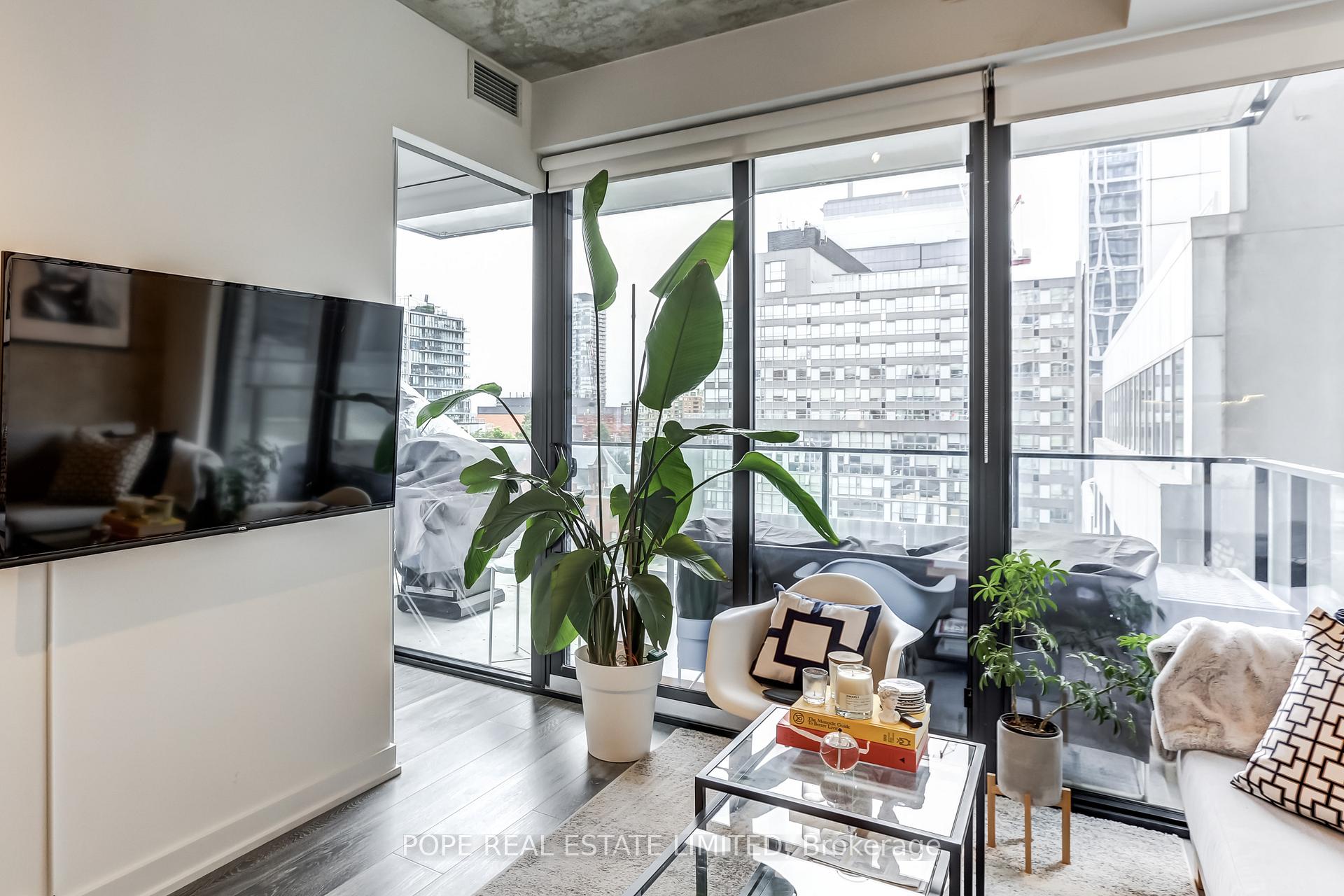 Photo 7 of Unit 608, 55 Ontario Street, Toronto, Moss Park — HOMEH