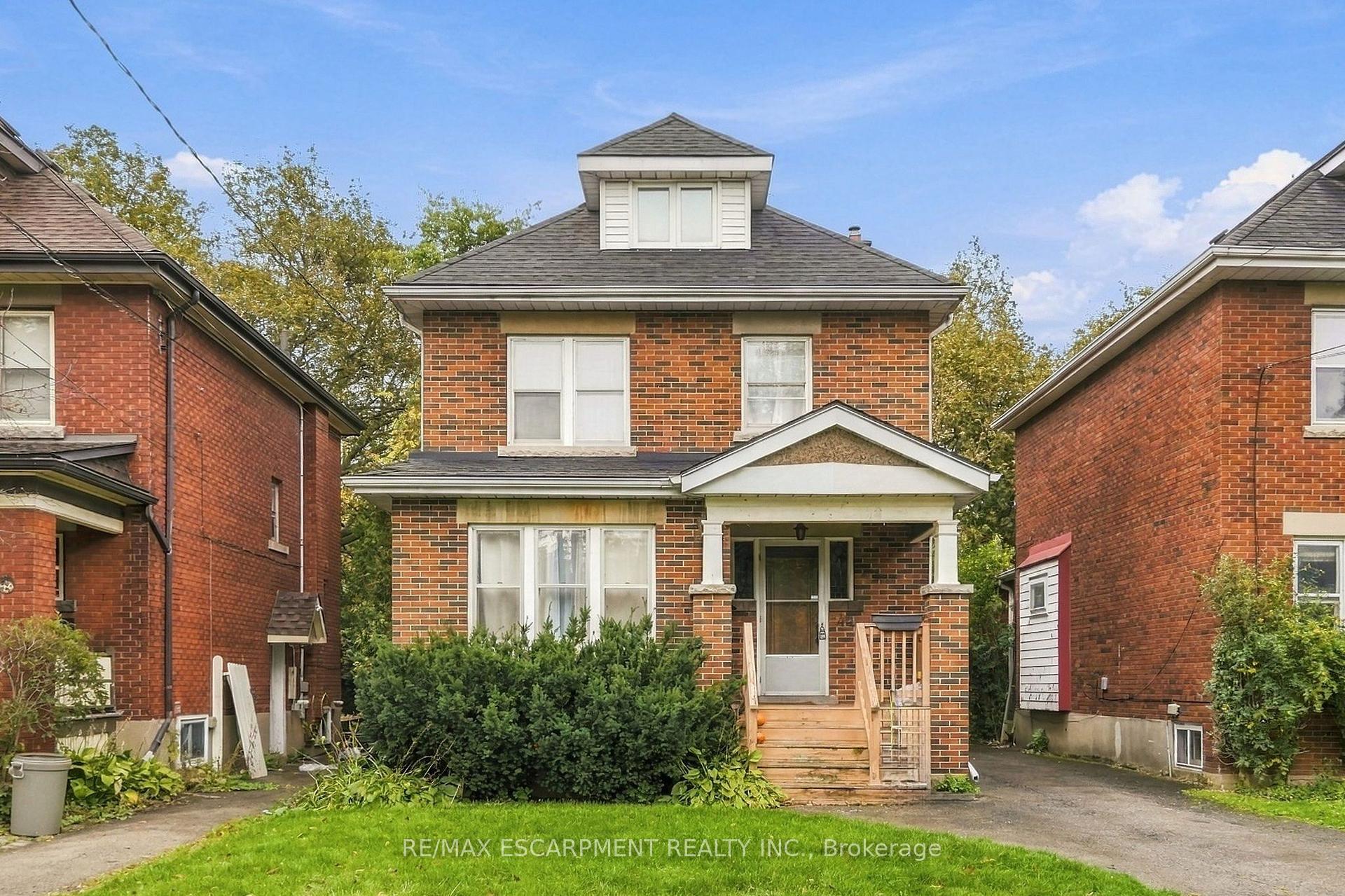 Photo 1 of 44 Dalewood Crescent, Hamilton, Westdale — HOMEH