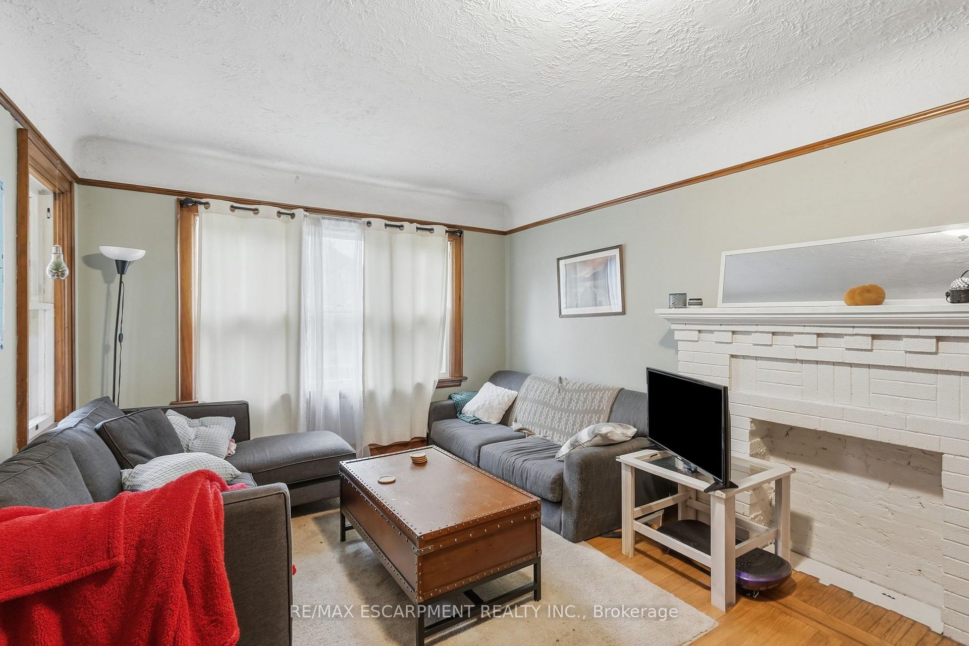 Photo 5 of 44 Dalewood Crescent, Hamilton, Westdale — HOMEH